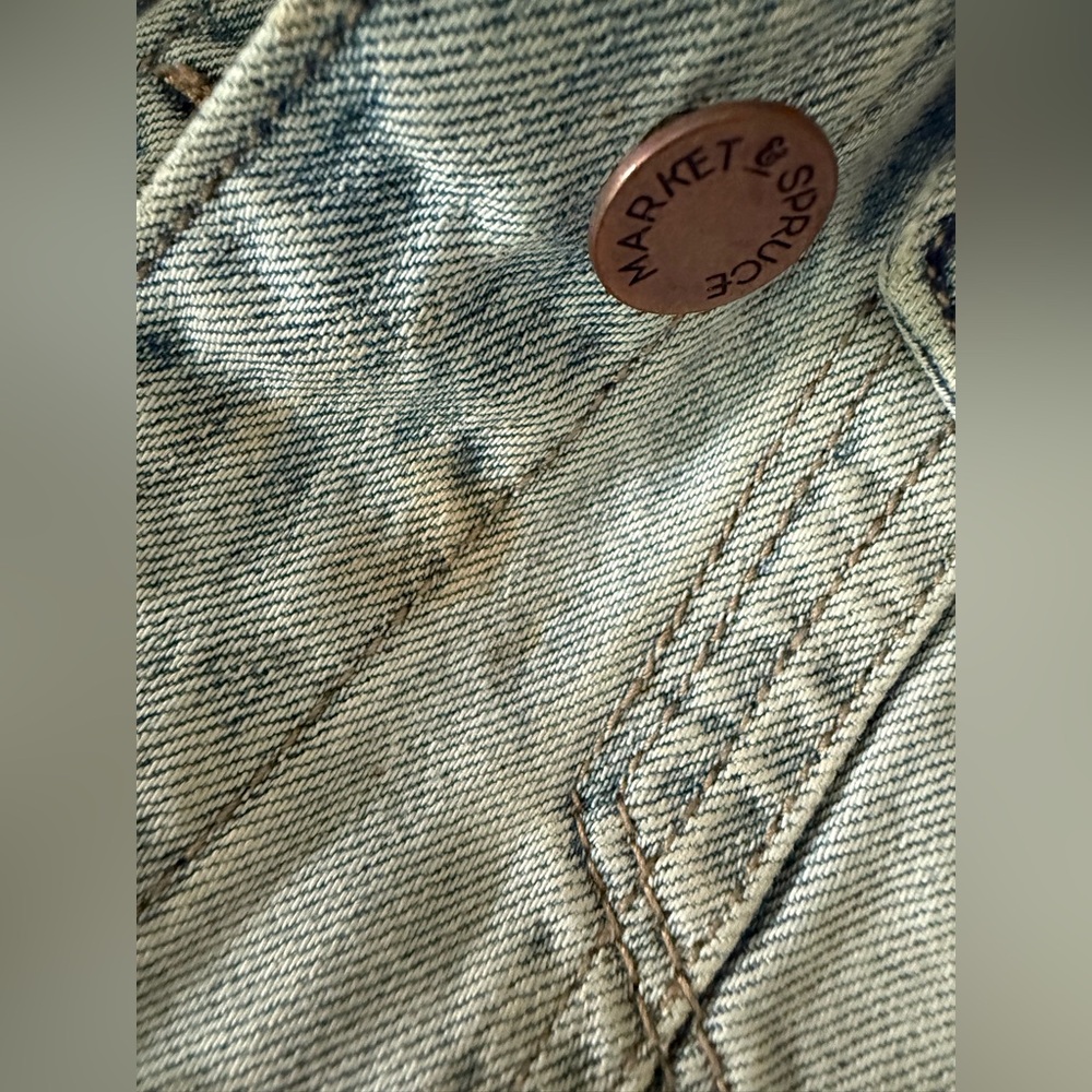 Super Flattering Market & Spruce Slight Stretch Denim Jacket - Picture 13 of 16